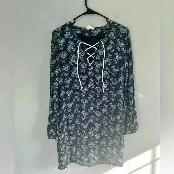 Everly Paisley bell sleeve dress size M - Picture 1 of 9